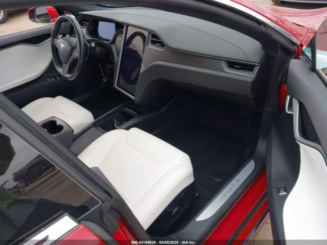 5YJSA1E46KF332066 Tesla 2019