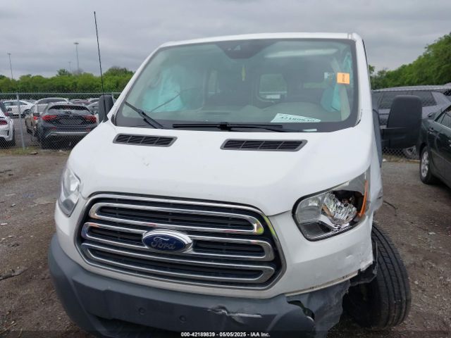1FTYR1ZM2JKA98121 Ford Transit-250