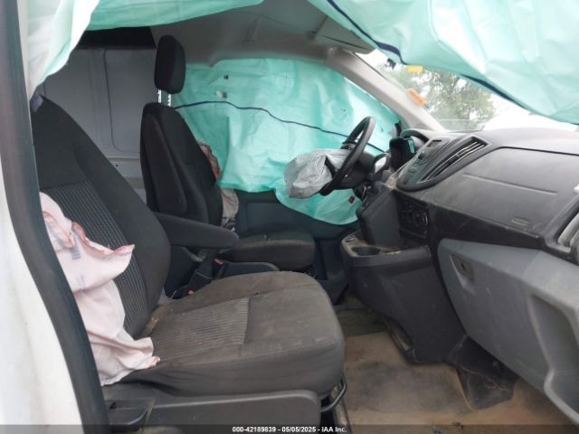 1FTYR1ZM2JKA98121 Ford Transit-250
