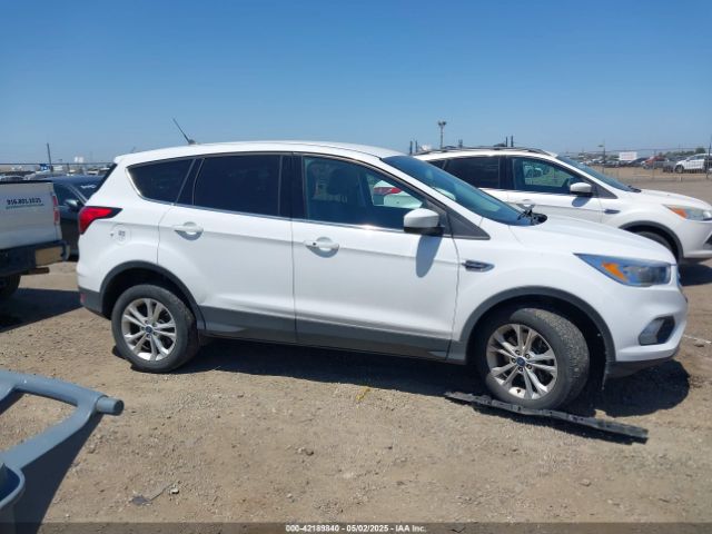 1FMCU9GD6KUB07267 Ford ESCAPE SE