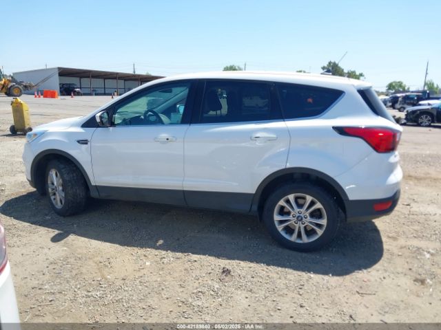 1FMCU9GD6KUB07267 Ford ESCAPE SE