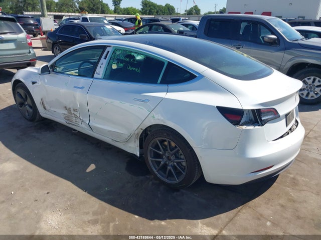 2020 TESLA MODEL 3 5YJ3E1EB1LF711632 Photo 2