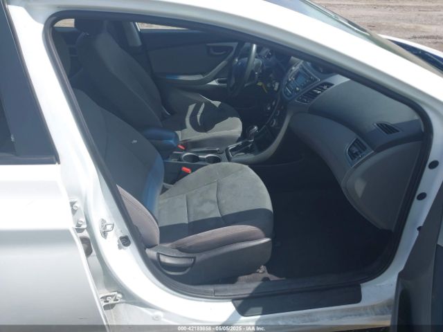 5NPDH4AE2GH756485 Hyundai ELANTRA SE