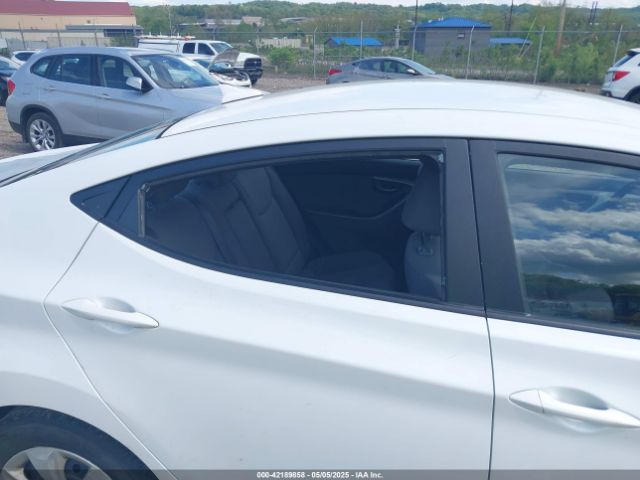 5NPDH4AE2GH756485 Hyundai ELANTRA SE