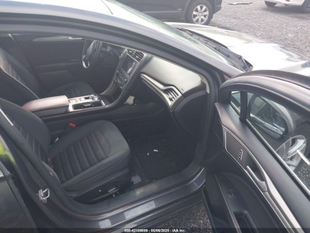 3FA6P0HD1JR210207 Ford FUSION SE