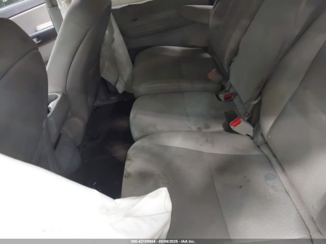 KNDMB5C19G6111022 KIA SEDONA LX