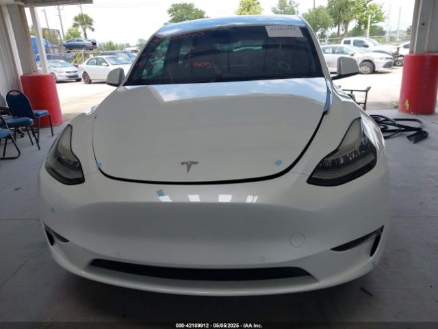 7SAYGDEE7NF460942 Tesla Model Y Long Range Dual Motor All-wheel Drive