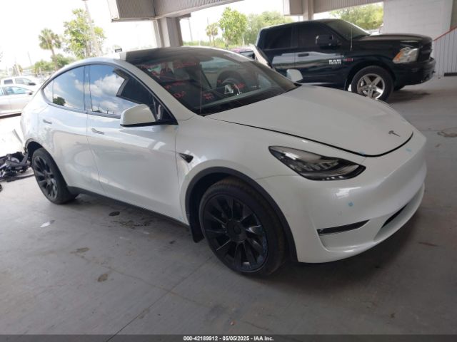 7SAYGDEE7NF460942 Tesla Model Y Long Range Dual Motor All-wheel Drive