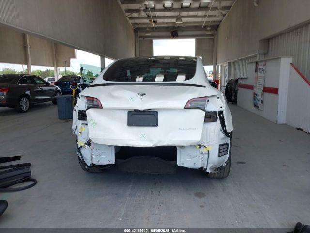 7SAYGDEE7NF460942 Tesla Model Y Long Range Dual Motor All-wheel Drive