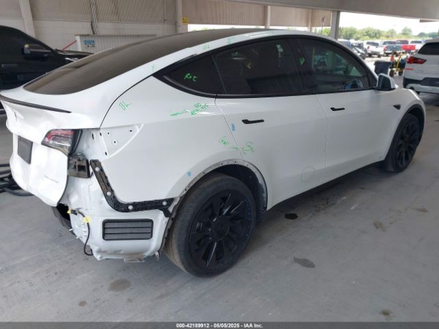 7SAYGDEE7NF460942 Tesla Model Y Long Range Dual Motor All-wheel Drive