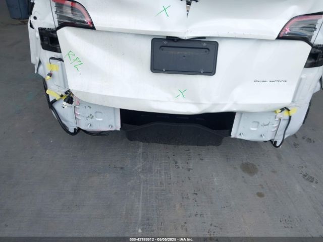 7SAYGDEE7NF460942 Tesla Model Y Long Range Dual Motor All-wheel Drive