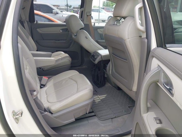 1GNKRHKD6EJ277841 Chevrolet Traverse 2lt