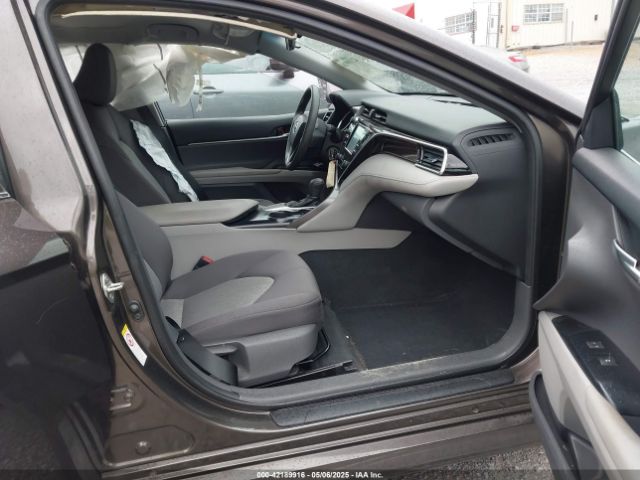 4T1B11HK3JU020752 Toyota CAMRY LE