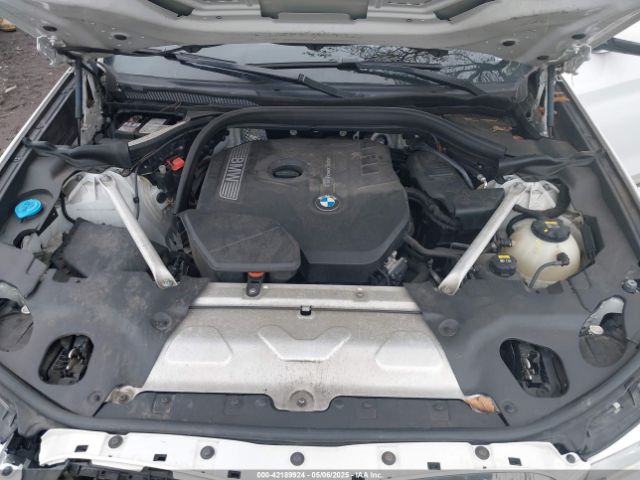 2018 BMW X3 5UXTR9C5XJLC72796 Photo 9
