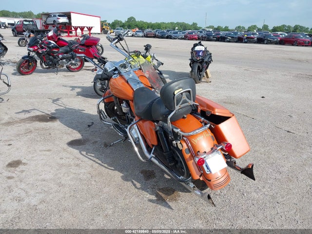2004 HARLEY-DAVIDSON FLHRI 1HD1FBW1X4Y704677 Photo 2