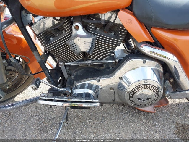 2004 HARLEY-DAVIDSON FLHRI 1HD1FBW1X4Y704677 Photo 8