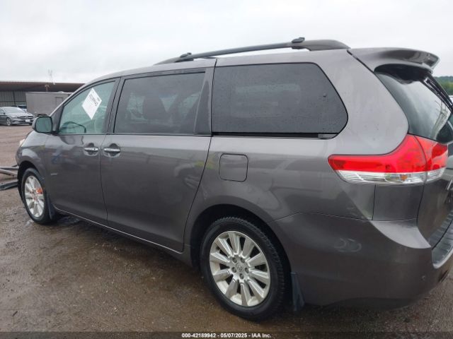 5TDDK3DC2ES083680 Toyota Sienna Xle 7 Passenger