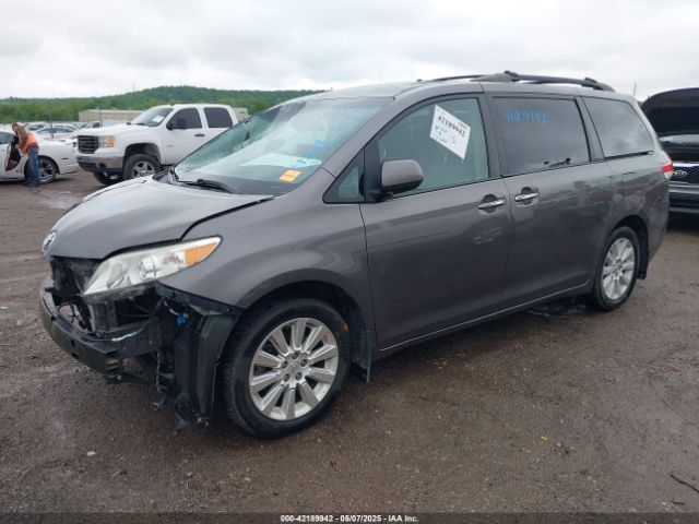 5TDDK3DC2ES083680 Toyota Sienna Xle 7 Passenger