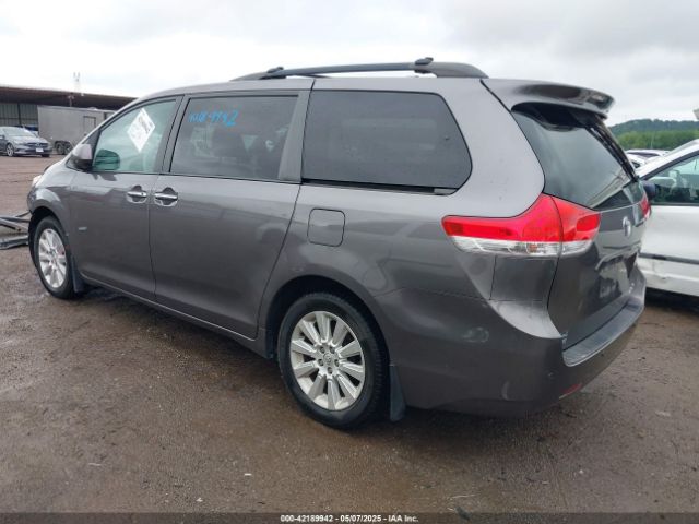 5TDDK3DC2ES083680 Toyota Sienna Xle 7 Passenger