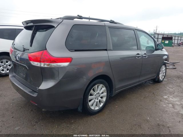 5TDDK3DC2ES083680 Toyota Sienna Xle 7 Passenger