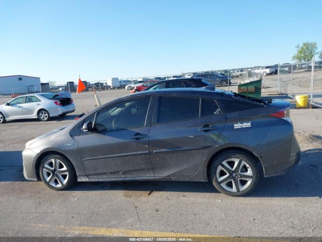 JTDKARFU5G3514682 Toyota Prius Four Touring