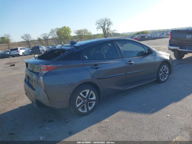 JTDKARFU5G3514682 Toyota Prius Four Touring