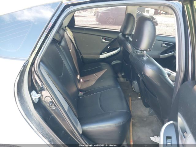 JTDKN3DU0F0417331 Toyota Prius Two