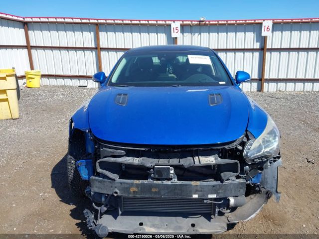 KNAE25LA8J6016976 KIA Stinger Premium