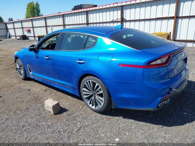 KNAE25LA8J6016976 KIA Stinger Premium