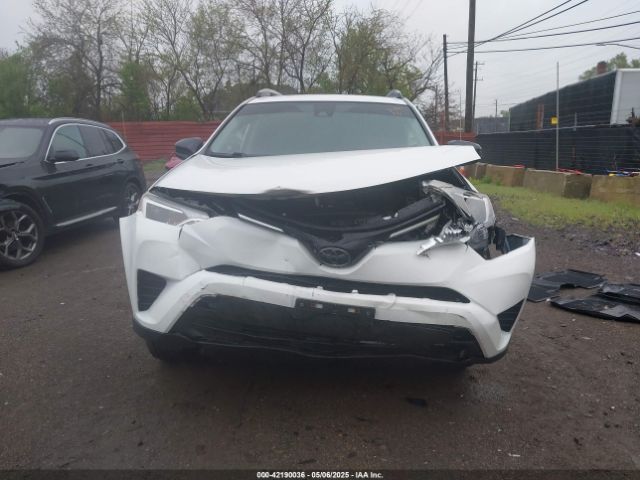 JTMZFREV7HD102186 Toyota RAV4 LE
