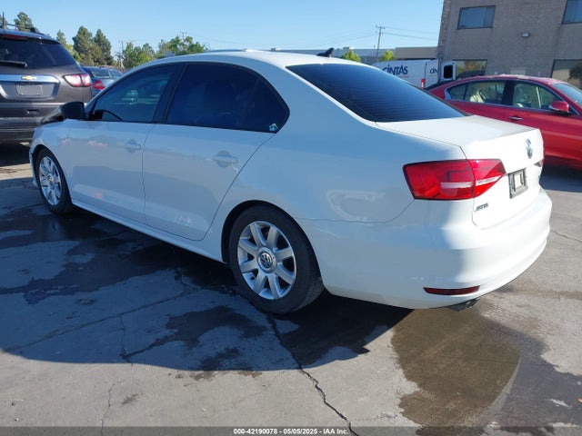 3VW3A7AJXFM274996 Volkswagen 2015