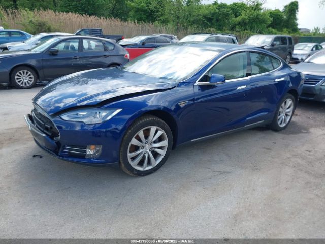 2015 TESLA MODEL S 5YJSA1E27FF110186 Photo 1