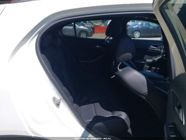 WDCTG4GB6HJ339076 Mercedes-Benz Gla 250 4matic