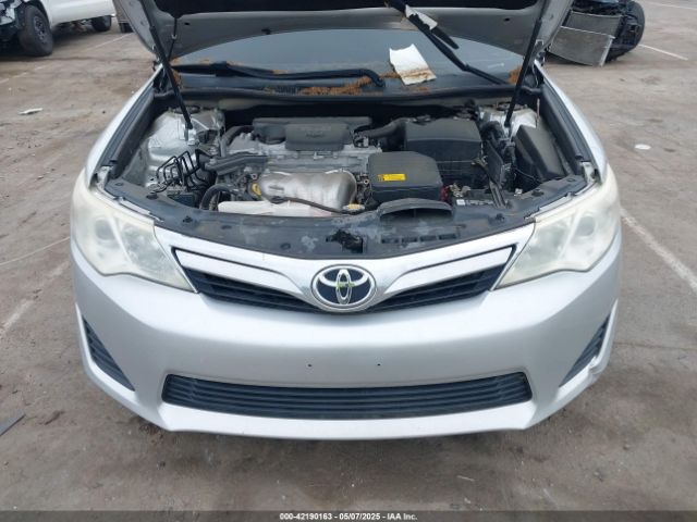 4T4BF1FK3ER409732 Toyota CAMRY LE