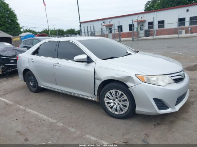 4T4BF1FK3ER409732 Toyota CAMRY LE
