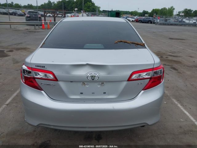 4T4BF1FK3ER409732 Toyota CAMRY LE