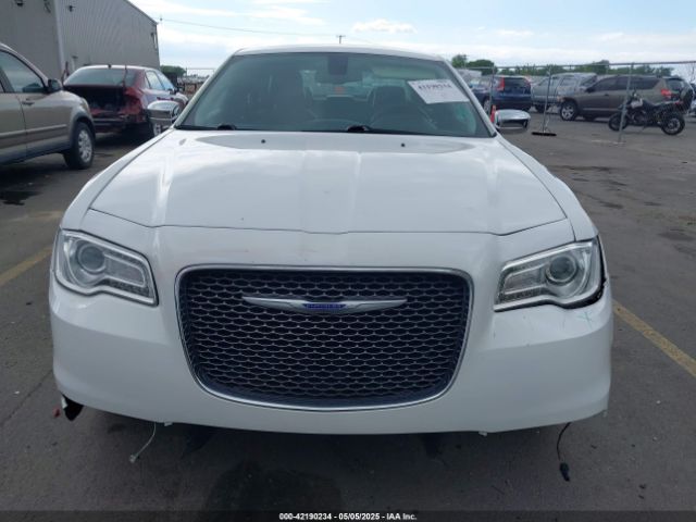 2C3CCAEG9KH698188 Chrysler 300 Limited