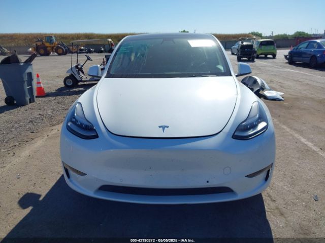 7SAYGDEE1NF364241 Tesla Model Y Long Range Dual Motor All-wheel Drive