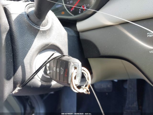 KNDPMCAC8L7628865 KIA Sportage Lx