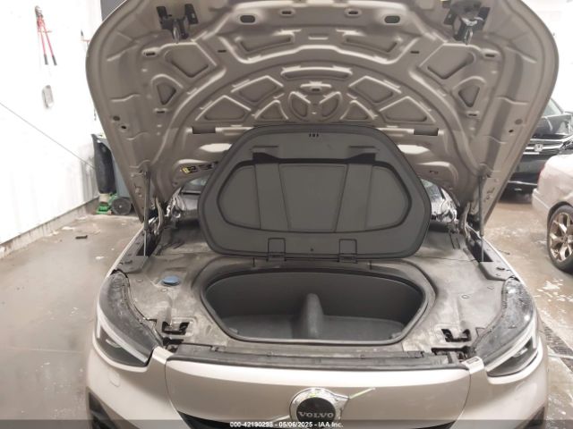 2023 VOLVO XC40 RECHARGE PURE ELECTRIC YV4ED3UM1P2023016 Photo 9