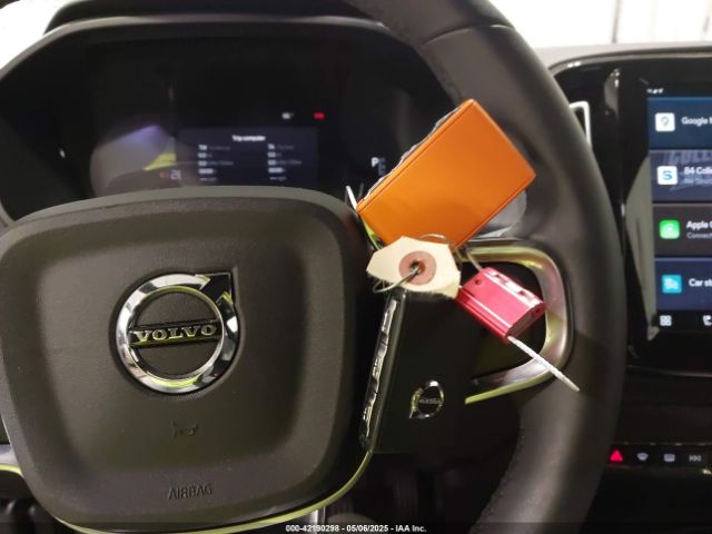 2023 VOLVO XC40 RECHARGE PURE ELECTRIC YV4ED3UM1P2023016 Photo 10