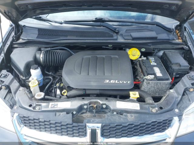 2C4RDGCG8JR129835 Dodge Grand Caravan Sxt