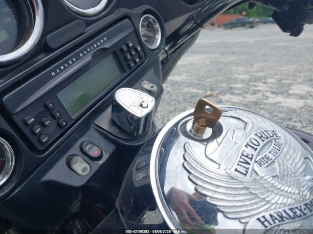 2013 HARLEY-DAVIDSON FLHTCU 1HD1FCM18DB658519 Photo 10
