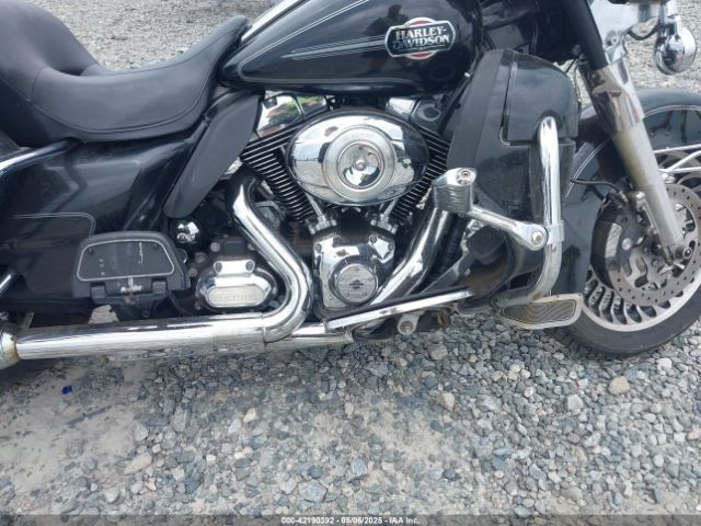 2013 HARLEY-DAVIDSON FLHTCU 1HD1FCM18DB658519 Photo 7