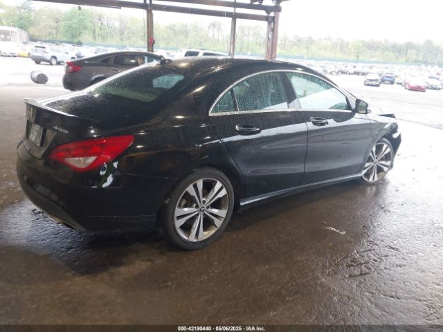 2018 MERCEDES-BENZ CLA 250 WDDSJ4GB0JN656567 Photo 3