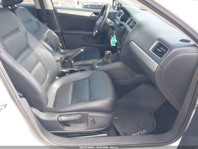 3VWD17AJ2EM201544 Volkswagen Jetta 1.8t Se