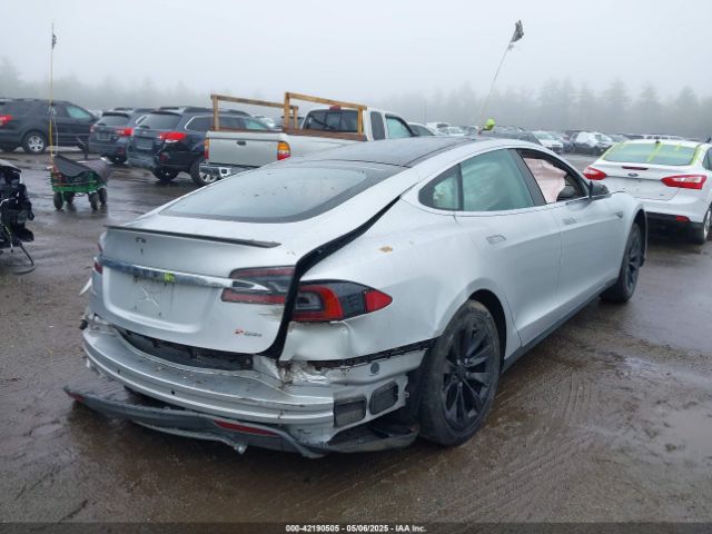 2014 TESLA MODEL S 5YJSA1H18EFP30143 Photo 3