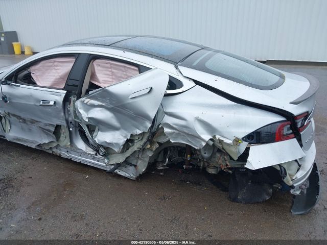 2014 TESLA MODEL S 5YJSA1H18EFP30143 Photo 5