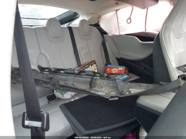 2014 TESLA MODEL S 5YJSA1H18EFP30143 Photo 7
