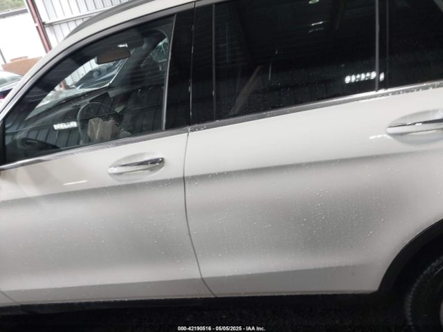 WDC0G4KB2GF027932 Mercedes-Benz Glc 300 4matic